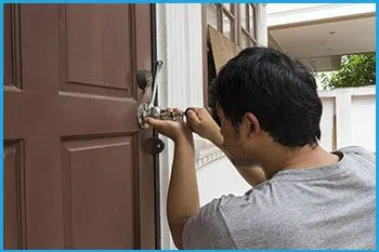 Lock Locksmith Services Torrance, CA 310-975-3532 - 16-emergency-locksmith-opening